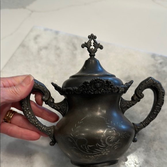 Antique Silver Tea Set Tea Pot & Sugar Bowl Very Decorative Etched - Picture 10 of 15